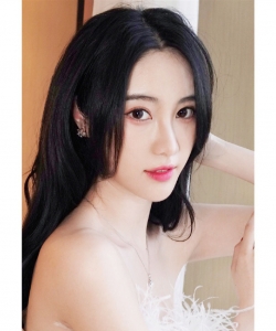 刘丁菡裹胸礼服性感活动照图片