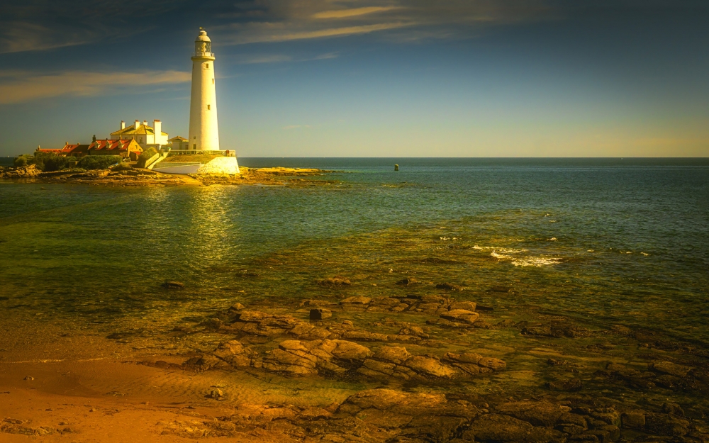 点击大图看下一张：海边的灯塔美景图片欣赏