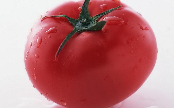 点击大图看下一张：红彤彤的娇小西红柿图片