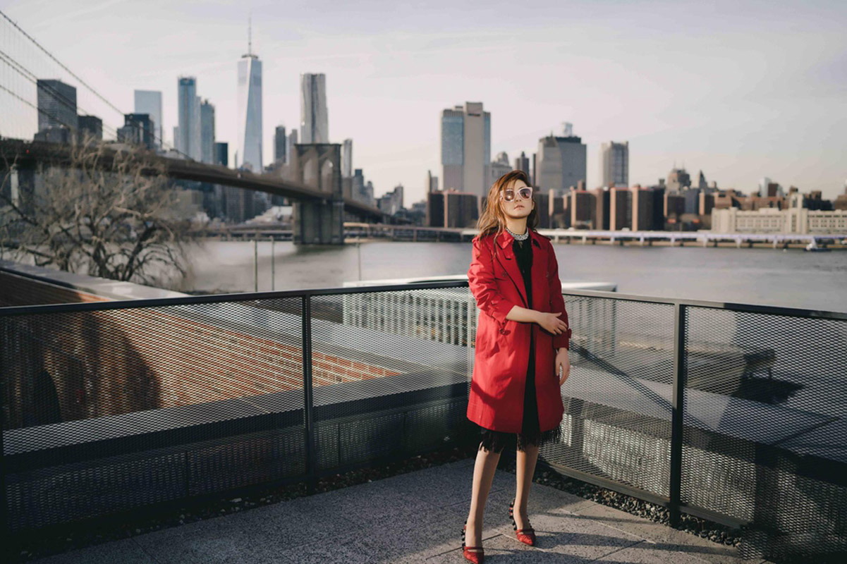 点击大图看下一张：Selina百变风格纽约时尚街拍图片