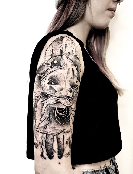 点击大图看下一张：一组迷幻暗黑风格-来自俄罗斯的纹身艺术家的作品