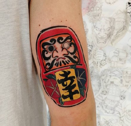 点击大图看下一张：达摩蛋纹身 18款红色的日式达摩蛋纹身图案