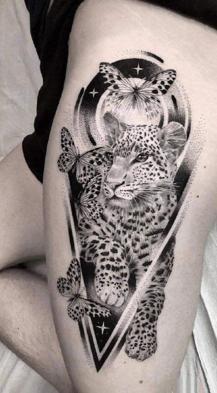 点击大图看下一张：帅气的9张欧美包臂动物点刺纹身图案