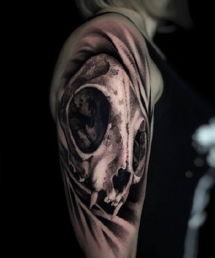 点击大图看下一张：一组欧美黑灰创意写实纹身图片