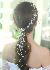 一组美丽的现代端庄新娘发型图片