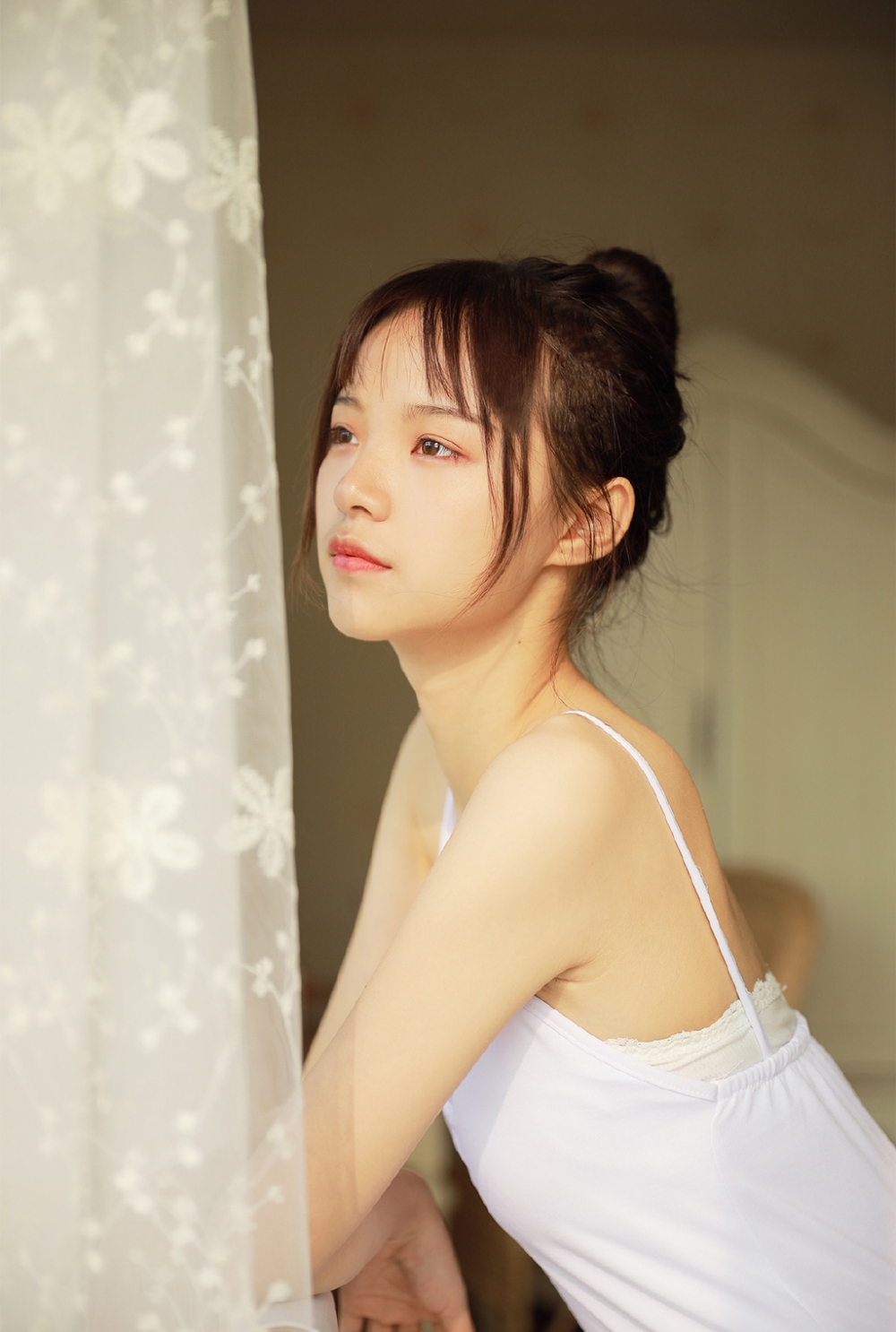 点击大图看下一张:白嫩芭蕾少女性感美腿写真图片