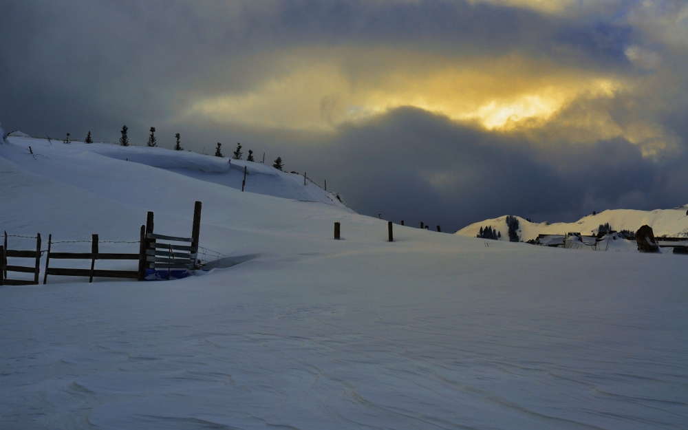 点击大图看下一张：唯美雪景自然风光图片欣赏