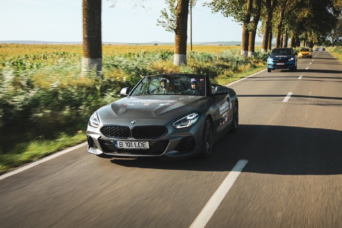 点击大图看下一张：一组帅气的BMW Z4 Roadster图片欣赏