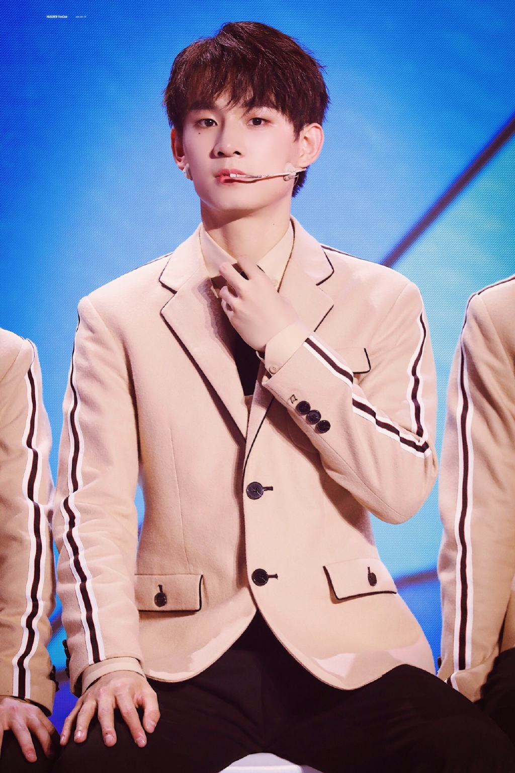 点击大图看下一张：创造营2019姚琛帅气剧照图片