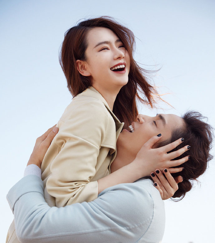 点击大图看下一张：戚薇李承铉夫妻甜蜜时尚写真图片