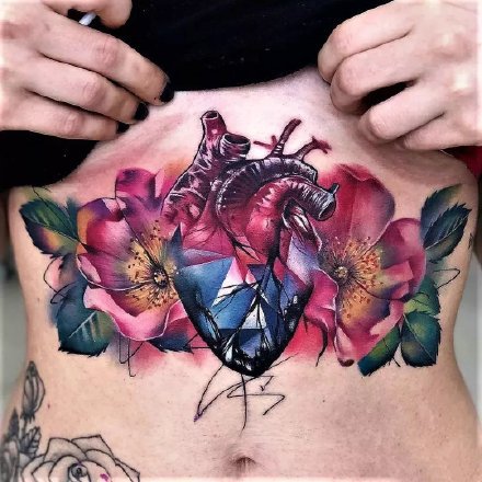 点击大图看下一张：心脏纹身 29款精美的心脏纹作品图案