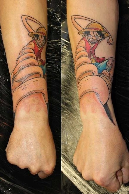 点击大图看下一张：13张小腿等部位的海贼王路飞索隆艾斯纹身图案