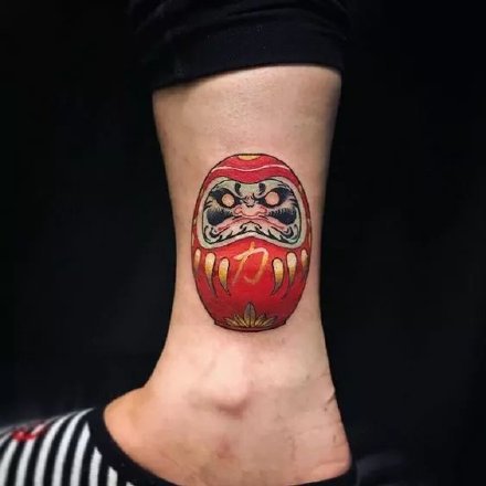 点击大图看下一张:纹身达摩蛋 19款好看的日式达摩蛋纹身图案