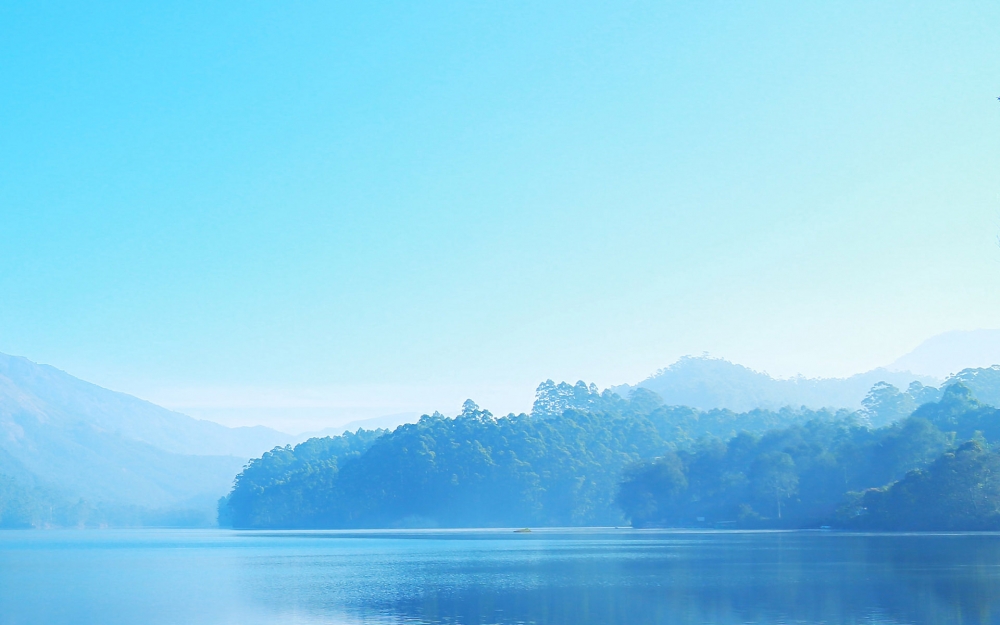 点击大图看下一张：唯美的山川湖海风景桌面壁纸
