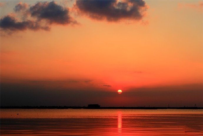 点击大图看下一张：阳澄湖的夕阳真是美轮美奂啊