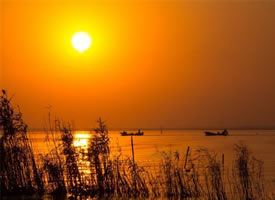 阳澄湖的夕阳真是美轮美奂啊