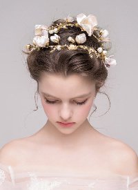 超美的新娘发饰，好像森林中的小仙女啊