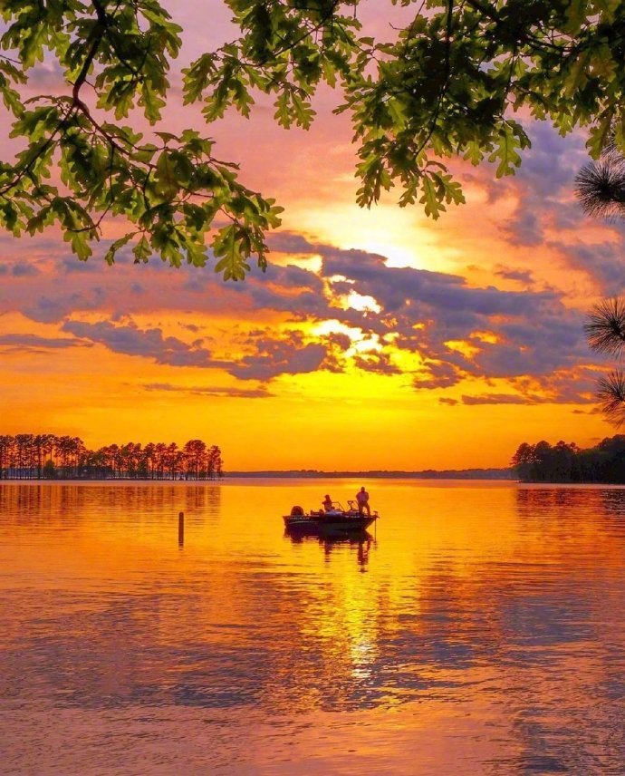 点击大图看下一张：一组超美的夕阳图片
