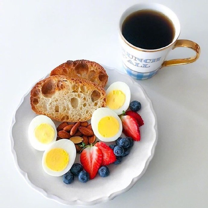 点击大图看下一张：一个人的早餐也可以很营养丰盛