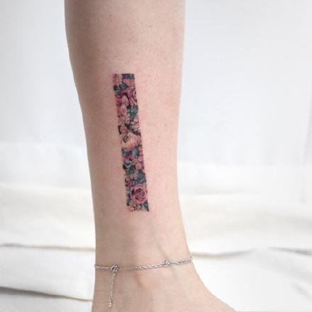 点击大图看下一张：九款彩色系小清新女生脚踝纹身图案欣赏