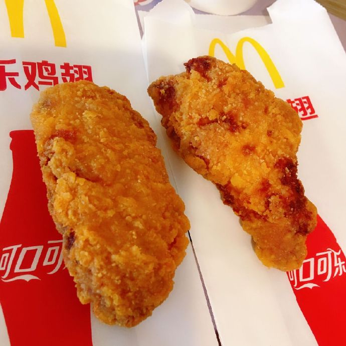 点击大图看下一张：一组诱人的麦当劳可乐鸡翅图片