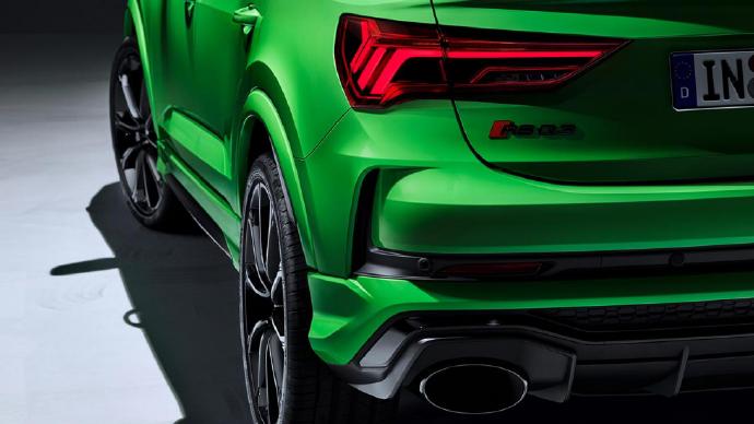 点击大图看下一张：一组红色绿色的Audi RSQ3 Sportback奥迪图片