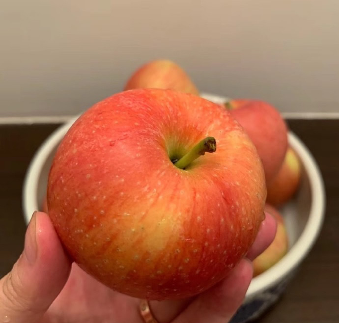 点击大图看下一张：一组香甜爽脆的苹果图片