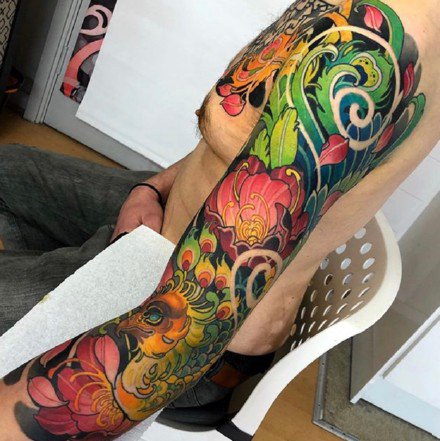 点击大图看下一张：炫彩纹身--来自英国谢菲尔德的9款纹身艺术家作品