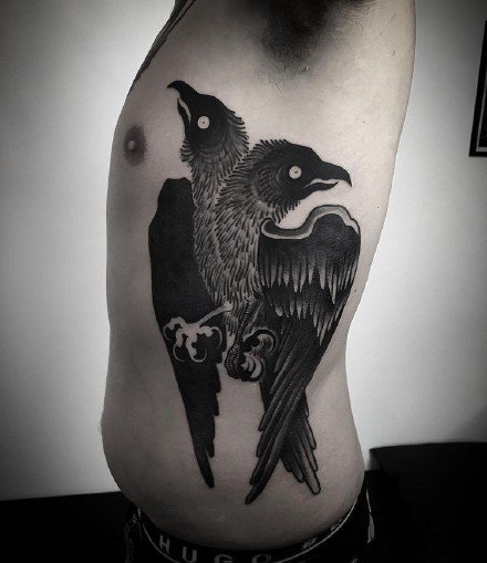 点击大图看下一张：暗黑乌鸦纹身 9款暗黑色风格的乌鸦纹身作品图片