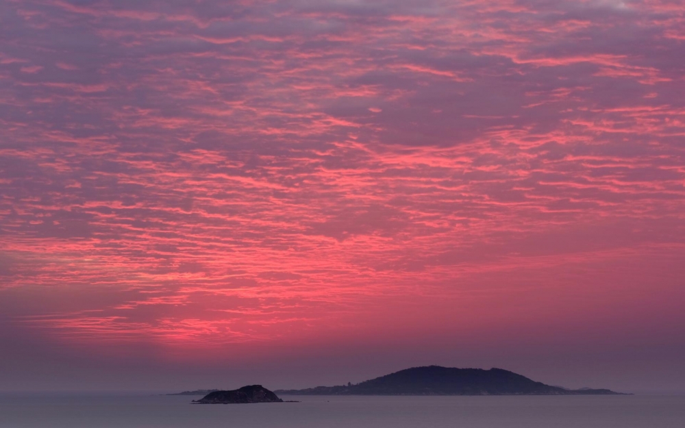 点击大图看下一张：青岛唯美海边风景图片桌面壁纸