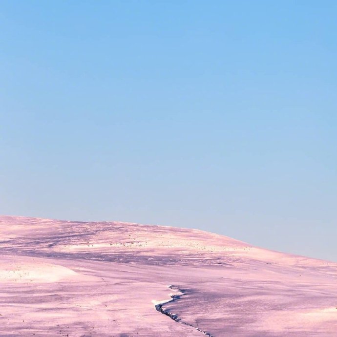 点击大图看下一张：一组唯美的雪景高清图片欣赏