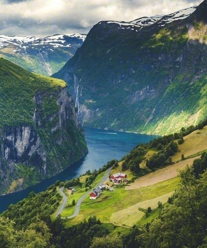 点击大图看下一张：挪威峡湾 ​​​，纯净，美丽，适合冒险