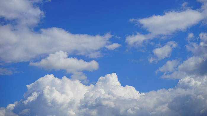 点击大图看下一张：一组唯美的蓝天白云美景图片欣赏
