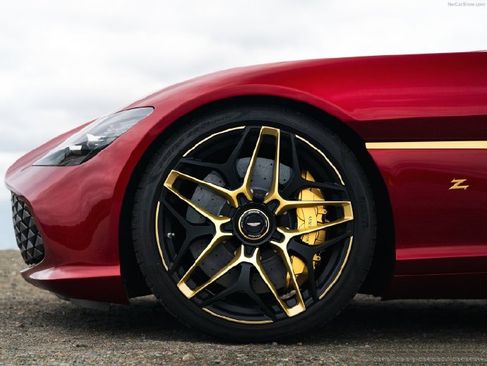 点击大图看下一张：2020款阿斯顿马丁DBS GT Zagato ​​​​图片