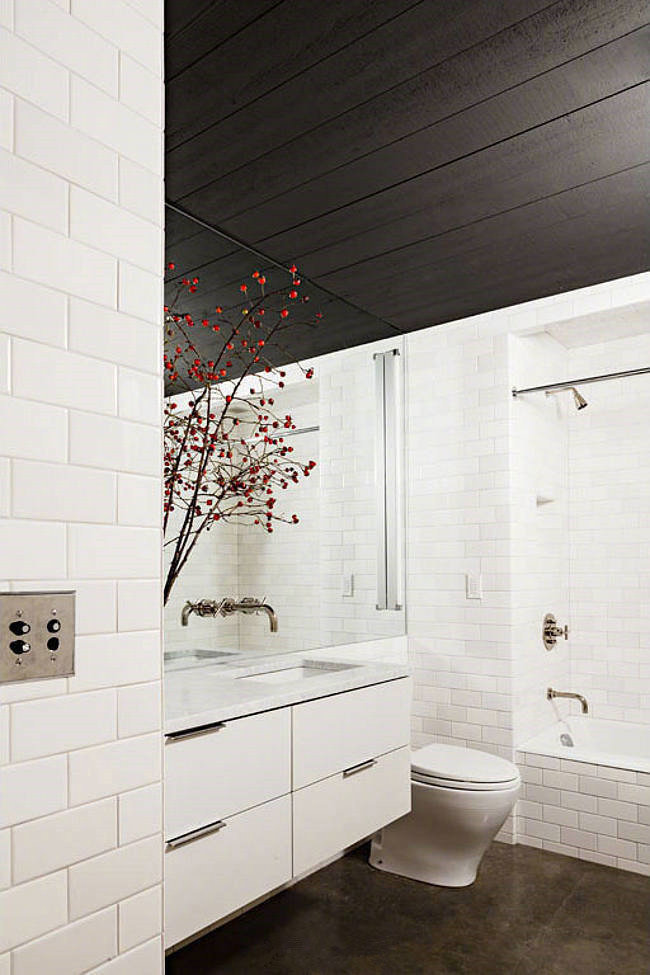 点击大图看下一张：极简风格浴室设计