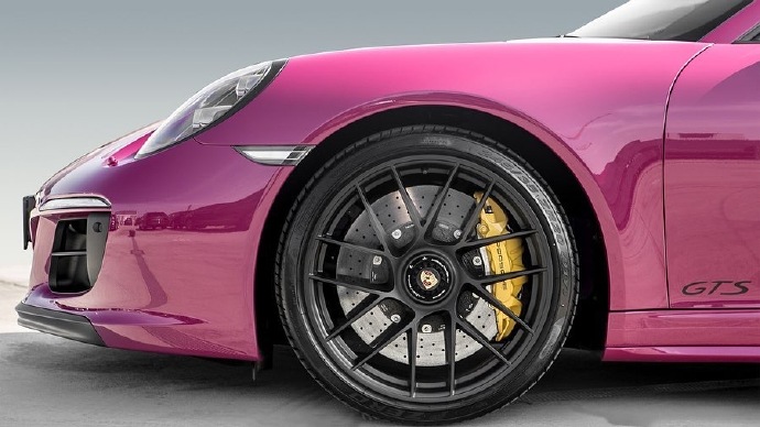 点击大图看下一张：一组帅气紫色保时捷2018 Targa 4 GTS