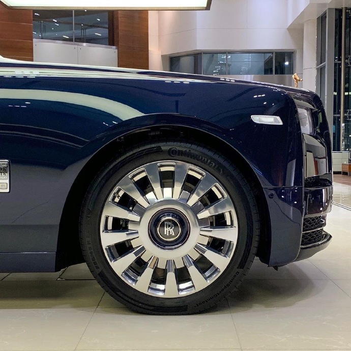 点击大图看下一张：Rolls-Royce Phantom 大幻影谁能不爱