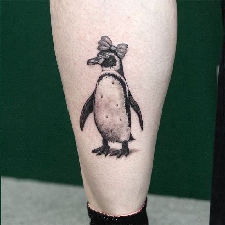 点击大图看下一张：一组情侣，企鹅，插画风，暗黑纹身图案