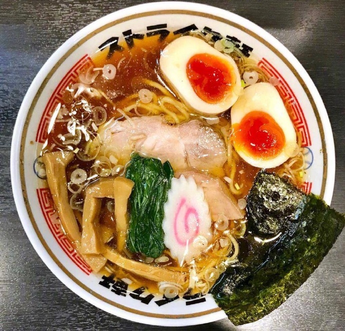点击大图看下一张：一组超美味的日式拉面图片