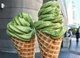 一组超美的抹茶冰淇淋图片