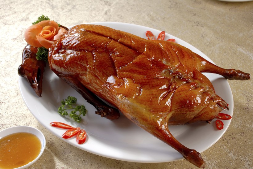 点击大图看下一张：闻名于世的粤菜广式烧鹅图片