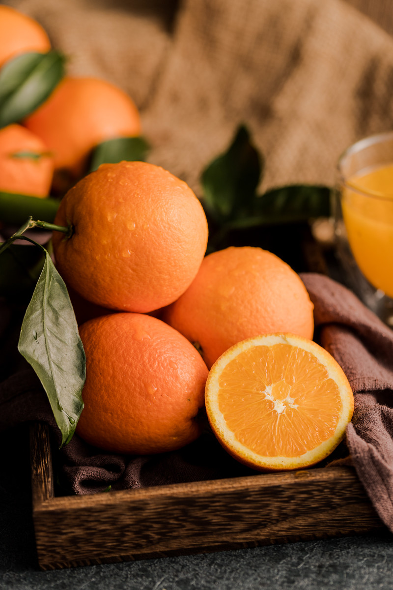 点击大图看下一张：切开的橙子-橙子图片大全唯美