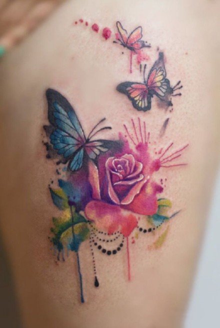 点击大图看下一张：纹身蝴蝶图 小清新的9款水彩蝴蝶纹身图片