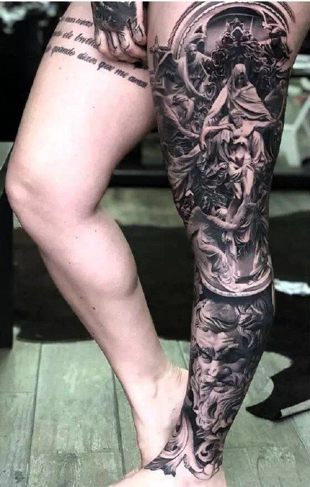 点击大图看下一张：纹身花腿 9款帅气的大面积大花腿纹身作品欣赏