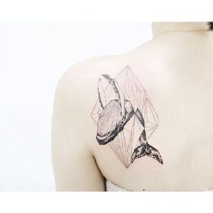 点击大图看下一张：纹身鲸鱼 9款大海中的蓝鲸等好看鲸鱼纹身图片