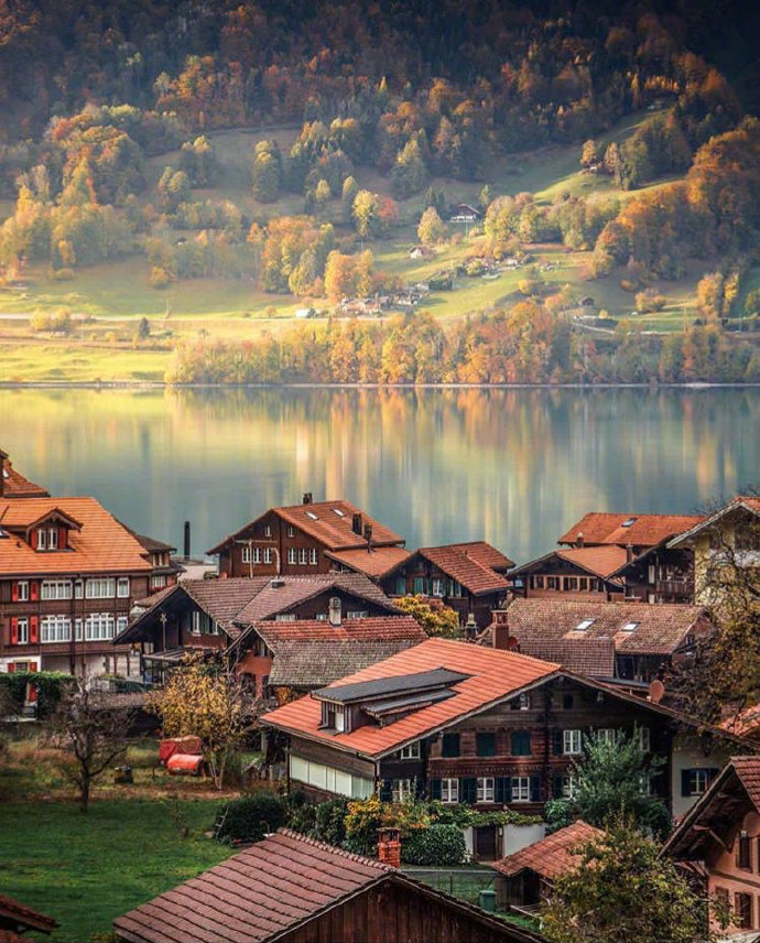 点击大图看下一张：美如油画的瑞士风景图片欣赏
