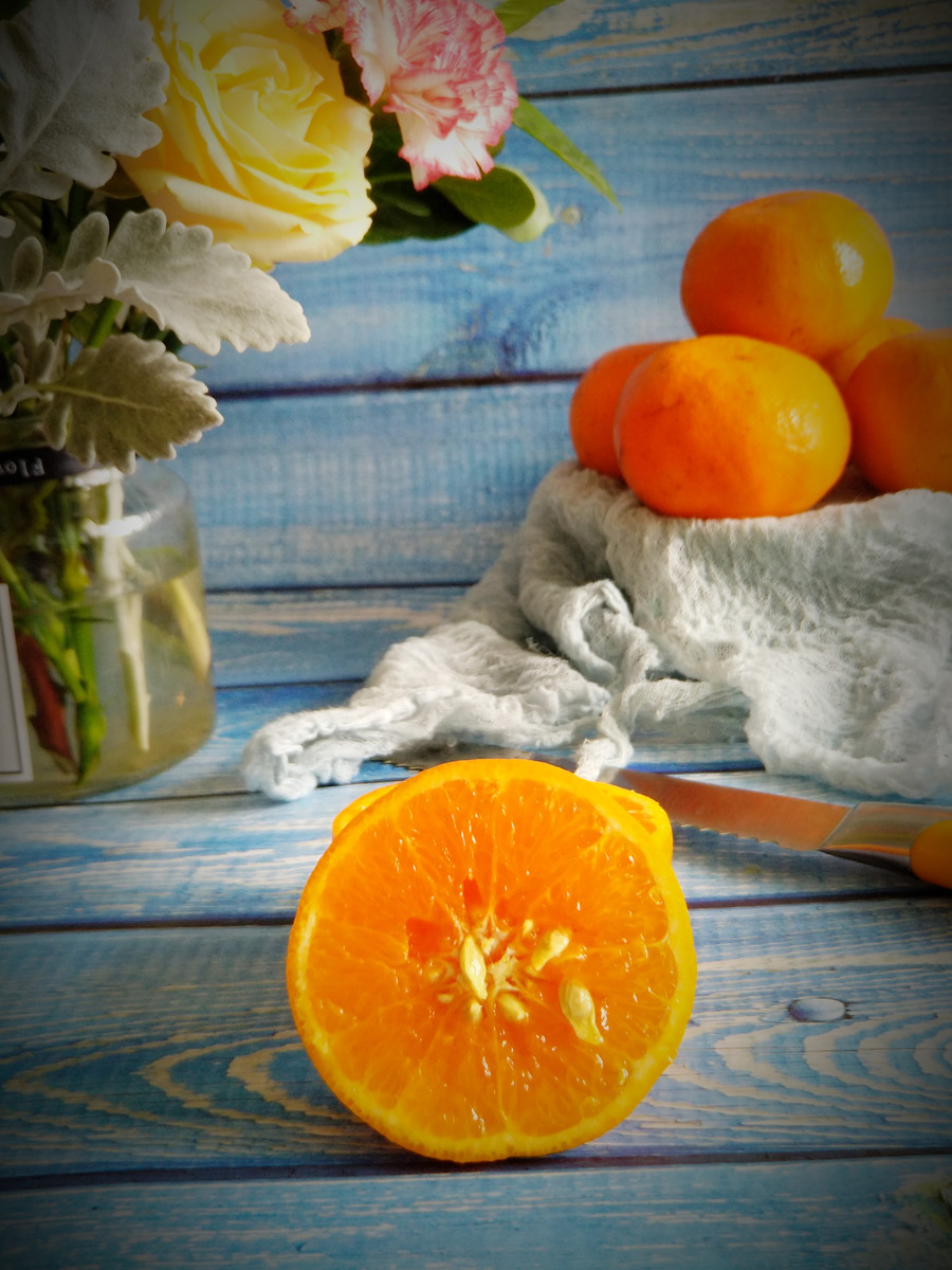 点击大图看下一张：一组皮薄肉甜的柑橘图片欣赏