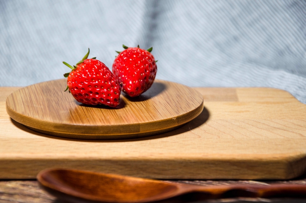 点击大图看下一张：香甜可人熟透的草莓图片欣赏