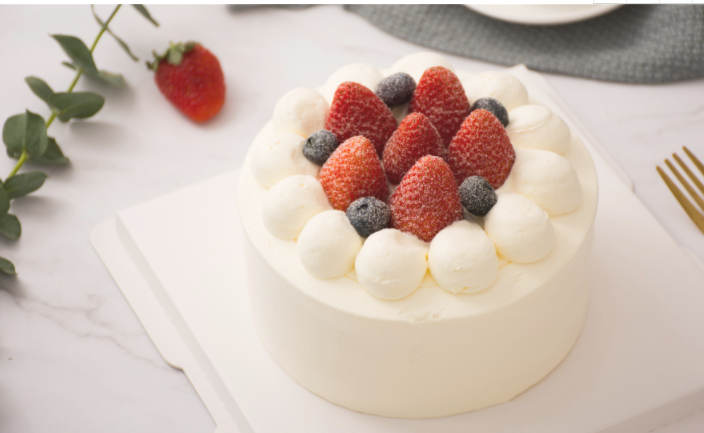 点击大图看下一张：美味的草莓水果蛋糕高清图片