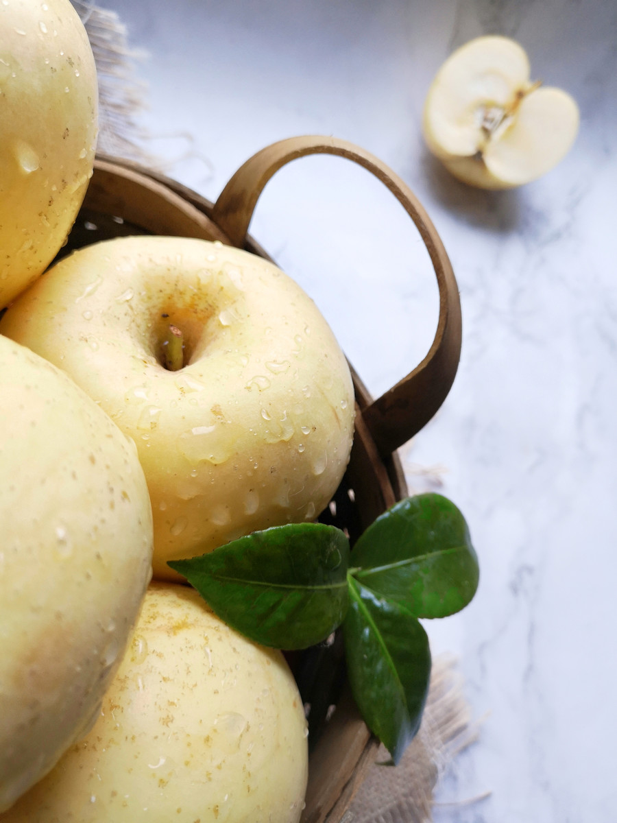 点击大图看下一张：一组香气迷人的奶油苹果图片